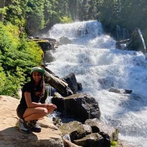 Meet your Posher, Rafica